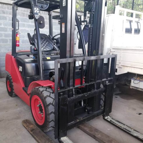 forklift,รถโฟล์คลิฟท์,เช่ารถโฟล์คลิฟท์โคราช,รถโฟล์คลิฟท์,โฟล์คลิฟท์ให้เช่า